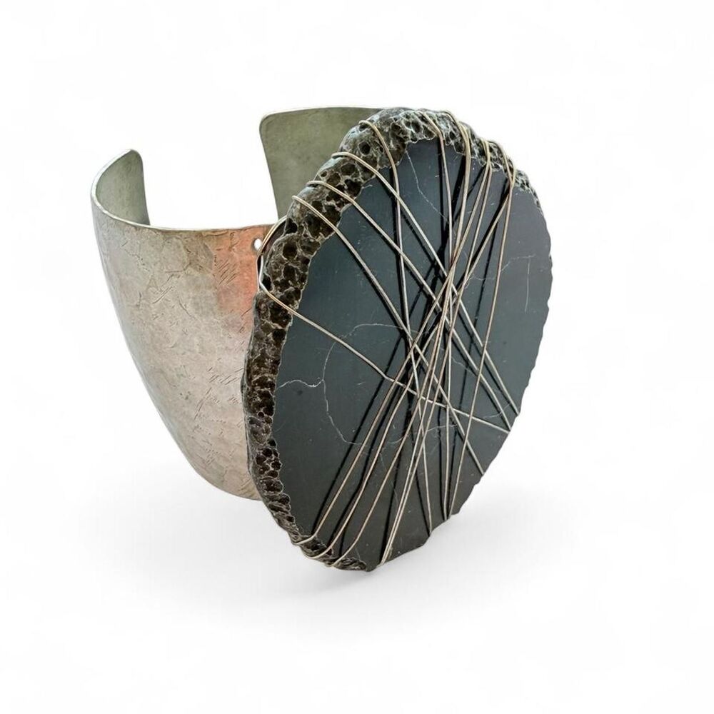 Vintage Artisan Hammered Silver Tone Wire Wrapped Black Stone Cuff Bracelet